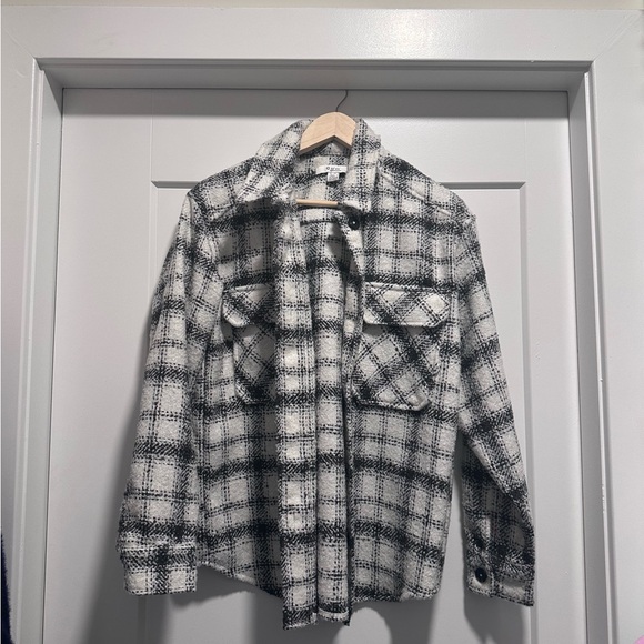 Women’s black and white jacket - Picture 2 of 4